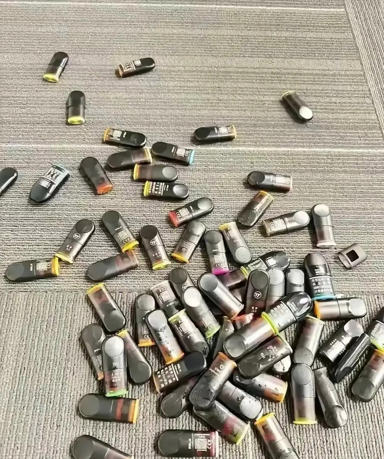儿子房间看到的，这些是什么？（日常生活分享）