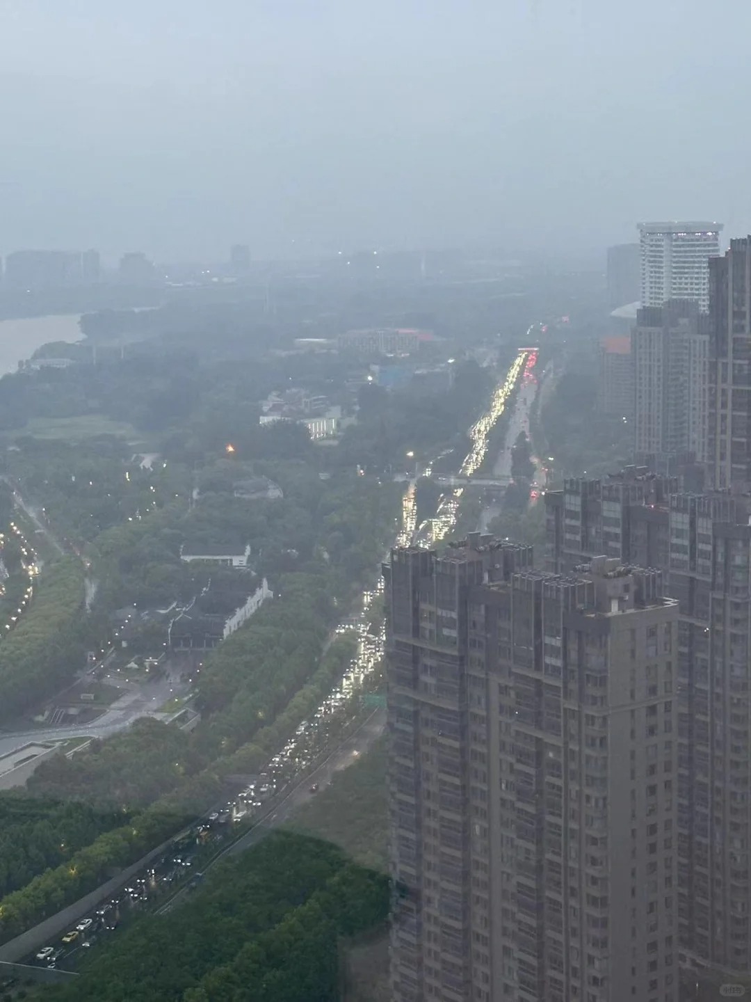 五一前的南京的晚高峰让人窒息😱