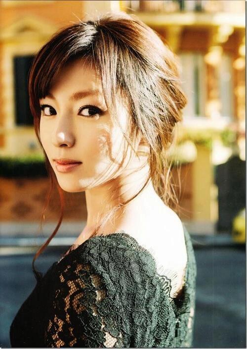 深田恭子出轨传闻：娱乐圈的道德和文化反思