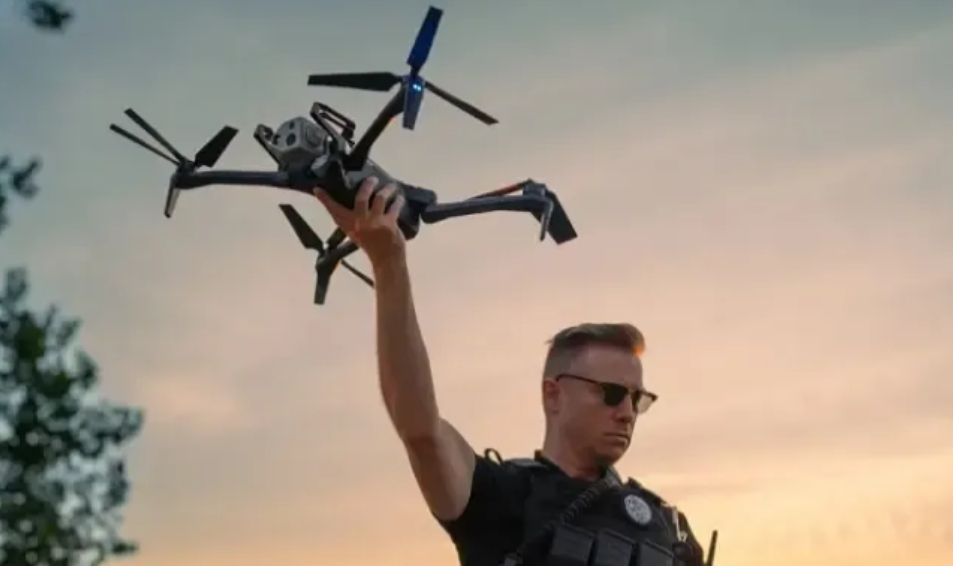 简报！美国于11月1日正式发表声明，强烈谴责东方大国对美国无人机制造商实施的制裁