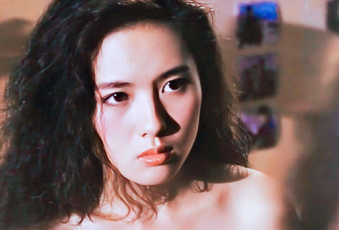 香港10大艳星，个个风情万种人间尤物，你看过其中哪几位的电影？