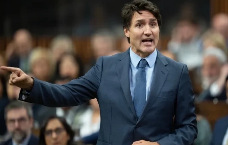 特鲁多辞职时透露了一大“遗憾”。
专心当美国忠实走狗，满以为美国人会善待你，可是