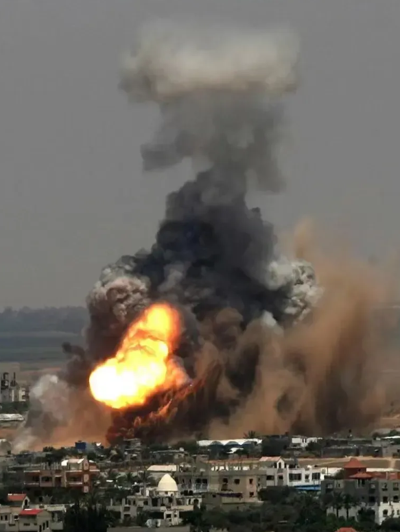 大震惊！！叙利亚突然宣布了！

第一，经过长达数年的内战，叙利亚政府宣布在全国范