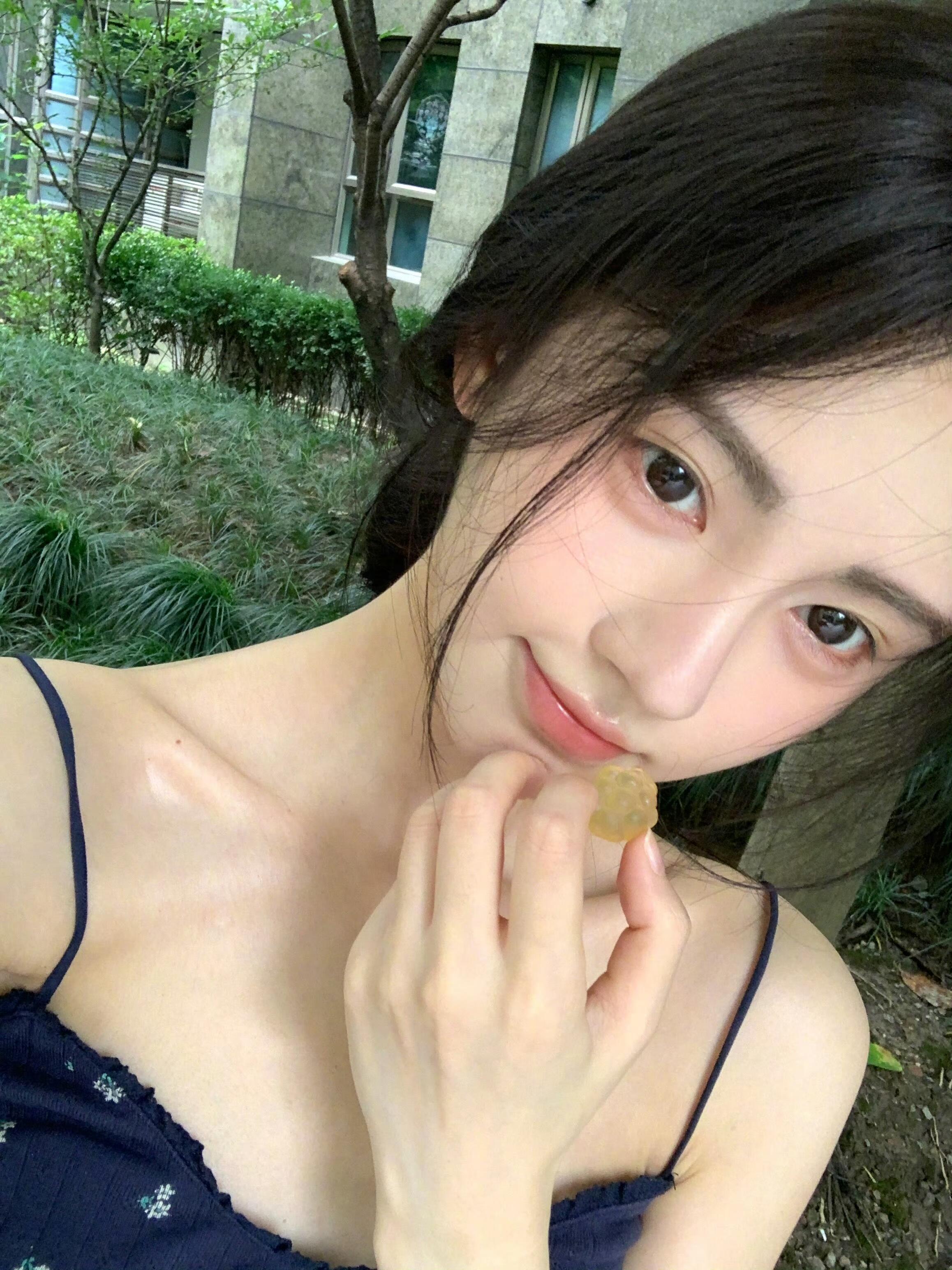 这是鞠婧祎