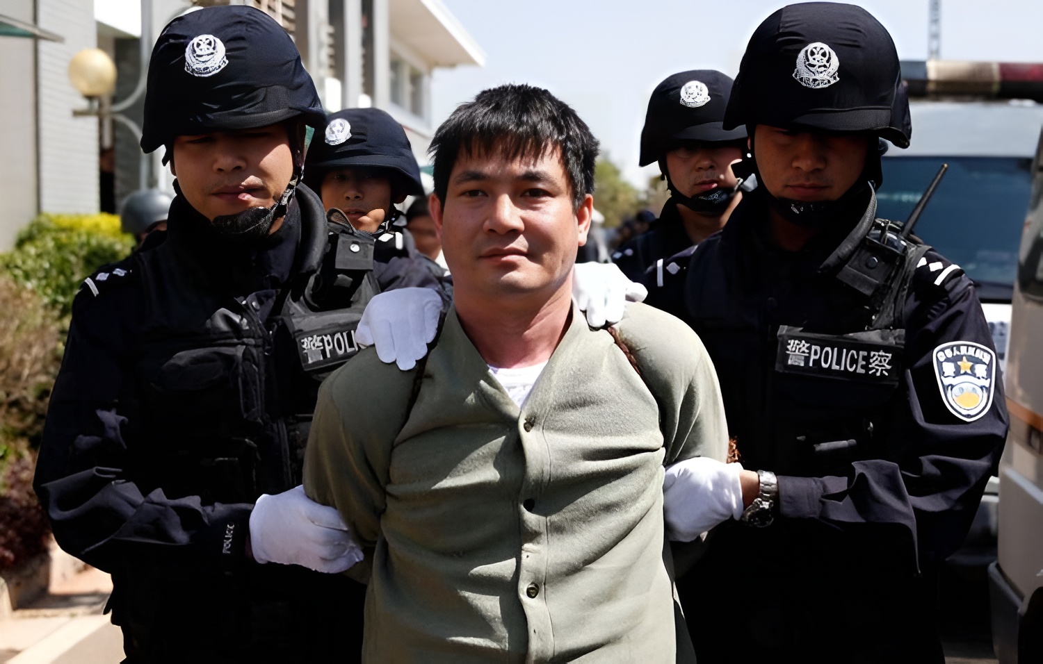 2013年3月1日下午，云南昆明，一个中等身材的男子被执行注射死刑，一切程序平静