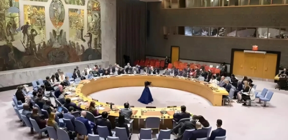 美国和俄罗斯在联合国安理会因叙利亚问题针锋相对，美俄代表在会上激烈交锋，互相指责