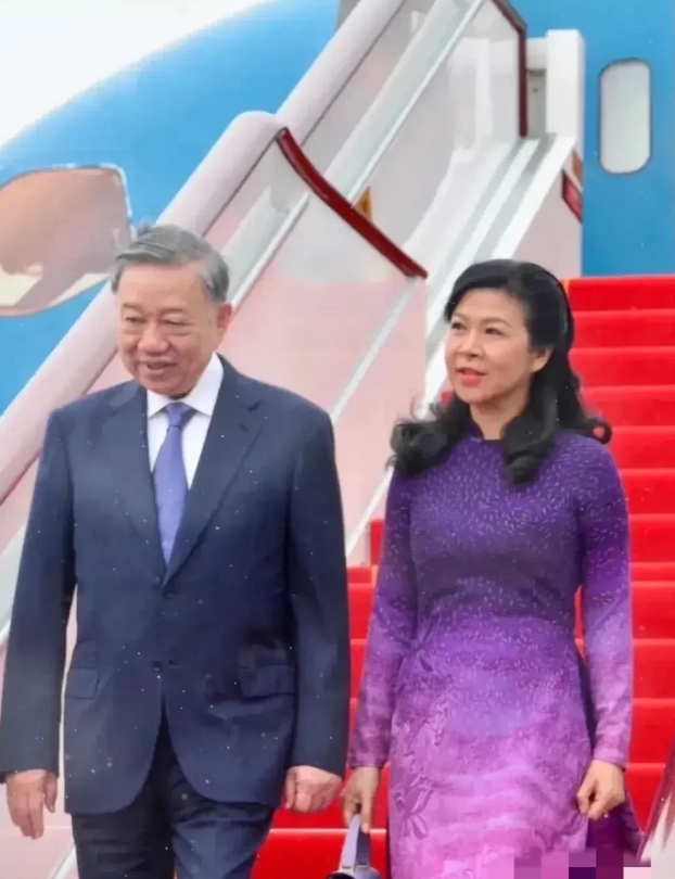 越共中央总书记、国家主席苏林访问中国引发外媒关注，新加坡《联合早报》8月19日发