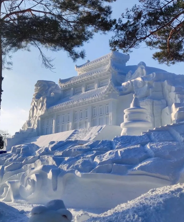 东北领导真是不好干，发展啥经济都振兴不起来，好不容易整个冰雪经济火出圈了，带动了