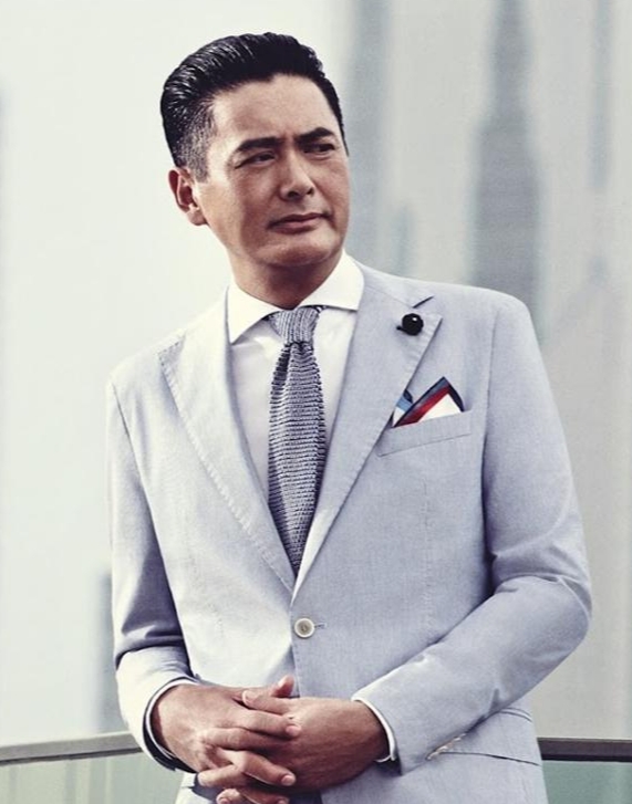 识时务者为俊杰，周润发之所以在影视圈混的风生水起，与他的有自知之明是分不开的。