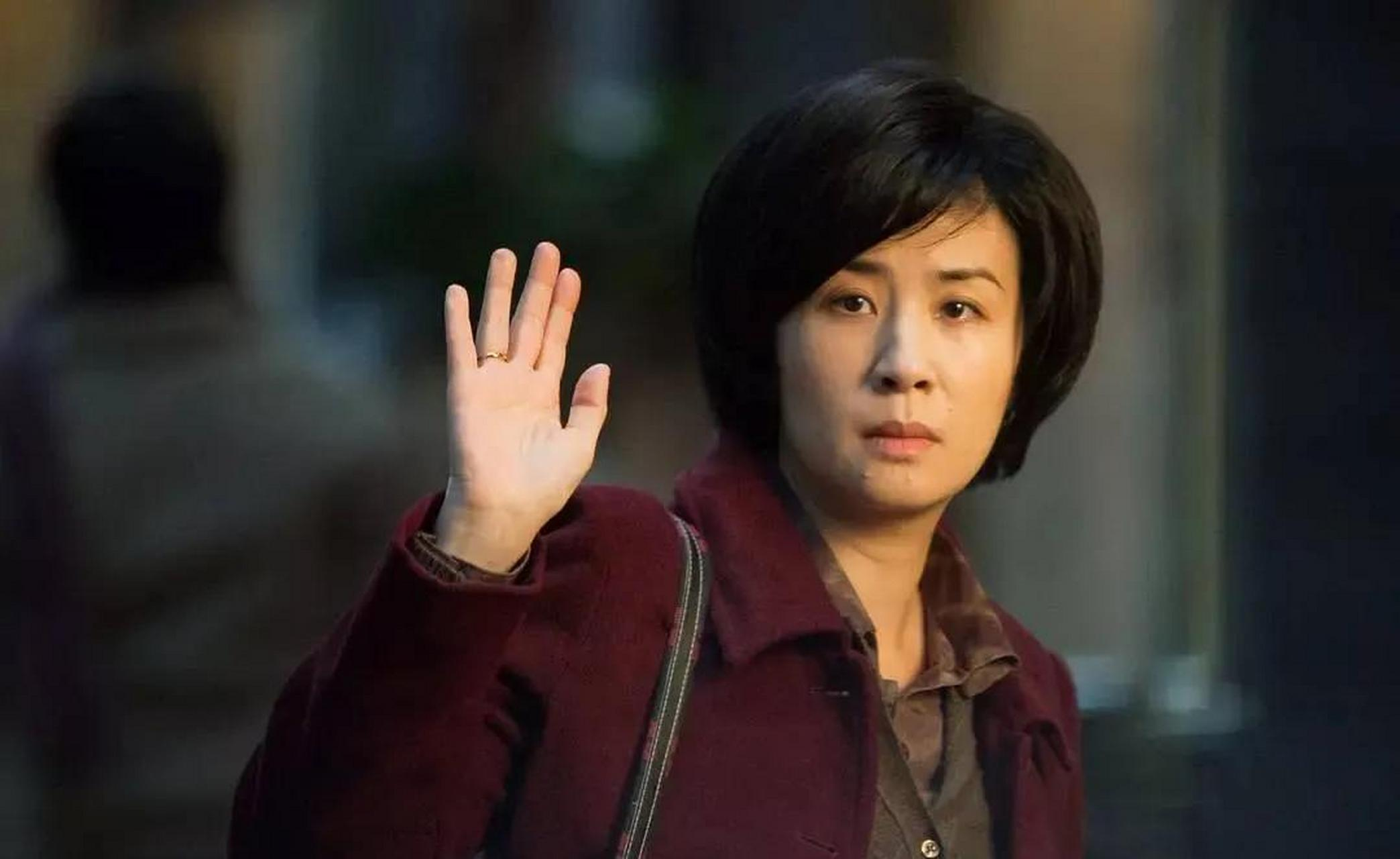2010年，吴君如在节目中大爆料：“娱乐圈有个集邮女，4大天王中，收集了3个，就