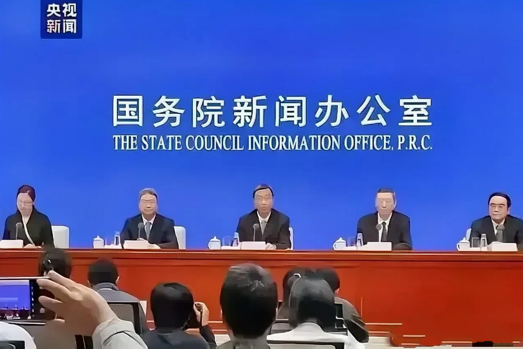 近日，教育界传来了令人振奋的消息。教育部门负责人郑重宣布：“我们要让孩子们动起来