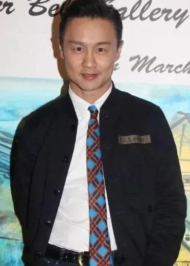 前 TVB 艺人郑敬基，真不知道他脑袋里哪根弦搭错了，居然干出“煽动分裂国家”这