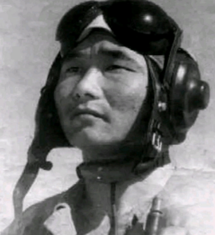 1965年，空军飞行员无视毛主席禁令，直接击落闯入我国的敌军侦察机，不曾想，这个