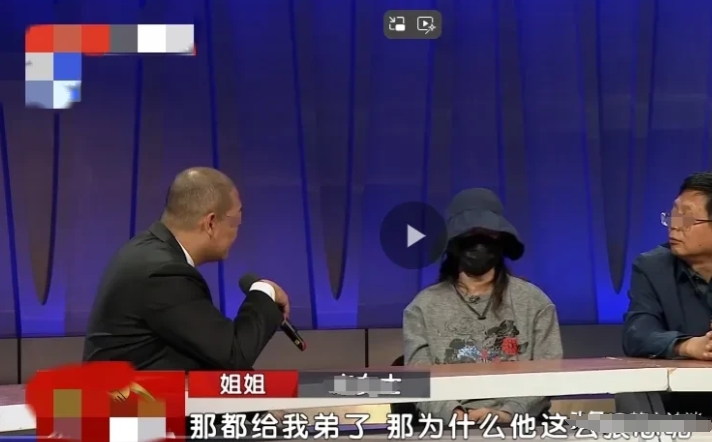 北京朝阳，姐姐倾尽全力帮扶弟弟，不但借40万给弟弟做手术。还3次拿房产证做抵押，