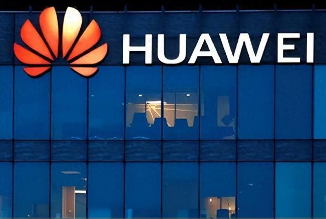 2023年下半年，华为强势回归，引发了国内智能手机市场的格局变化预测。然而，尽管