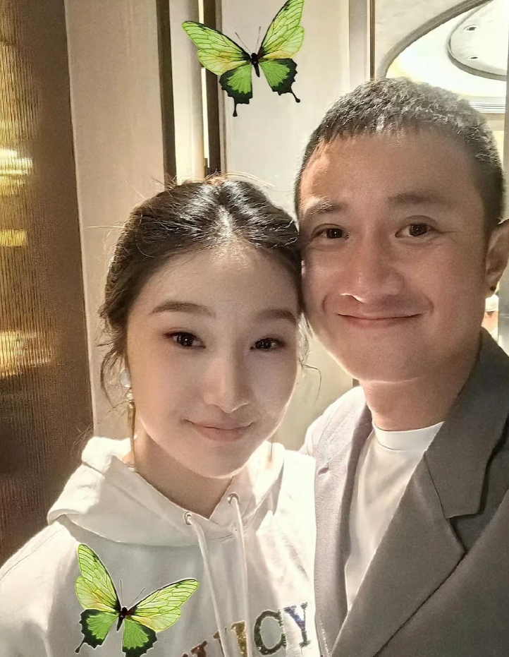 当初文章要是能守身如玉，现在老婆孩子热炕头得羡慕死多少人，可惜他不懂得珍惜，要去