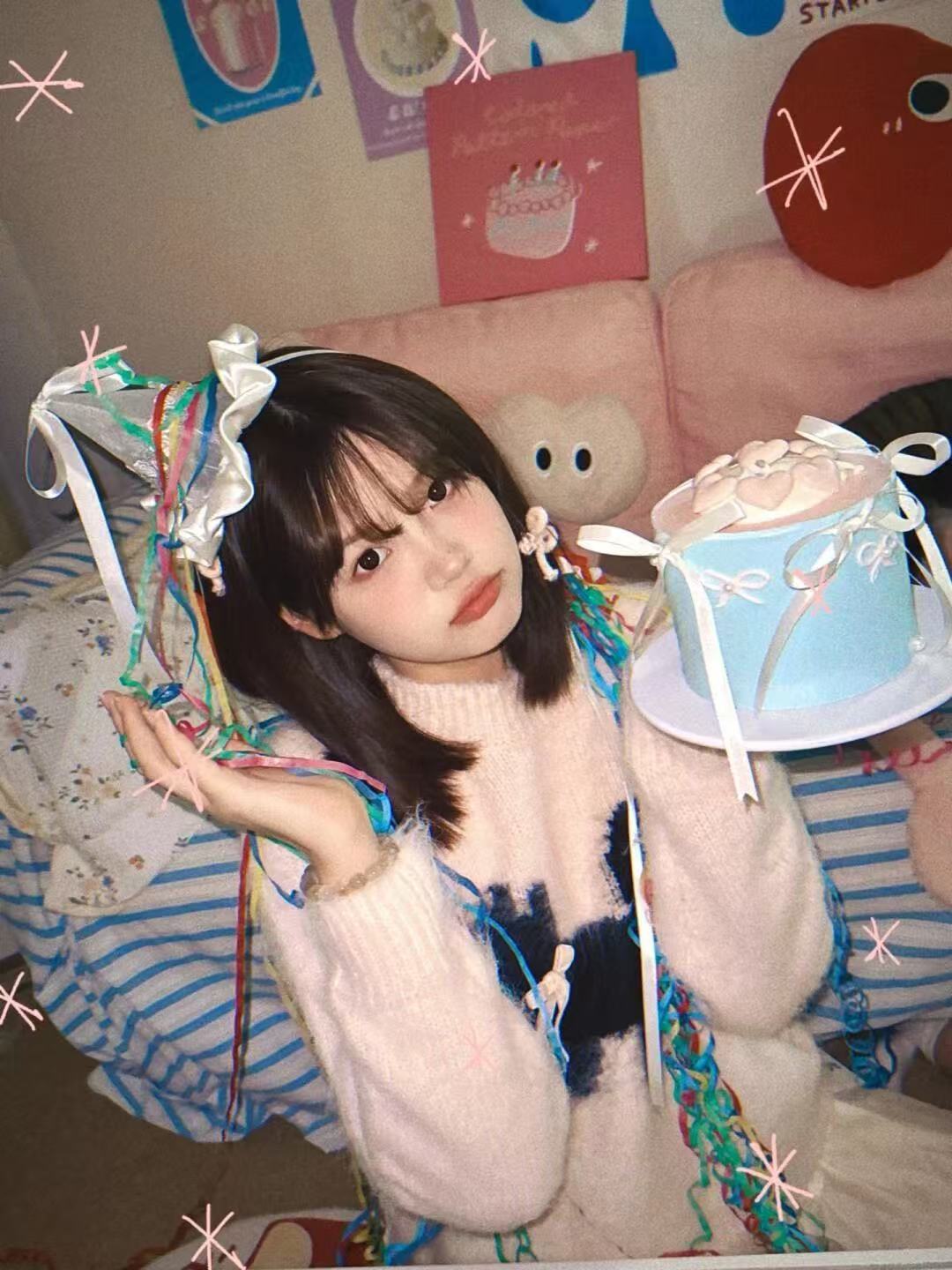 我家小宝贝过生日了今晚又可以留宿了哈哈哈哈哈