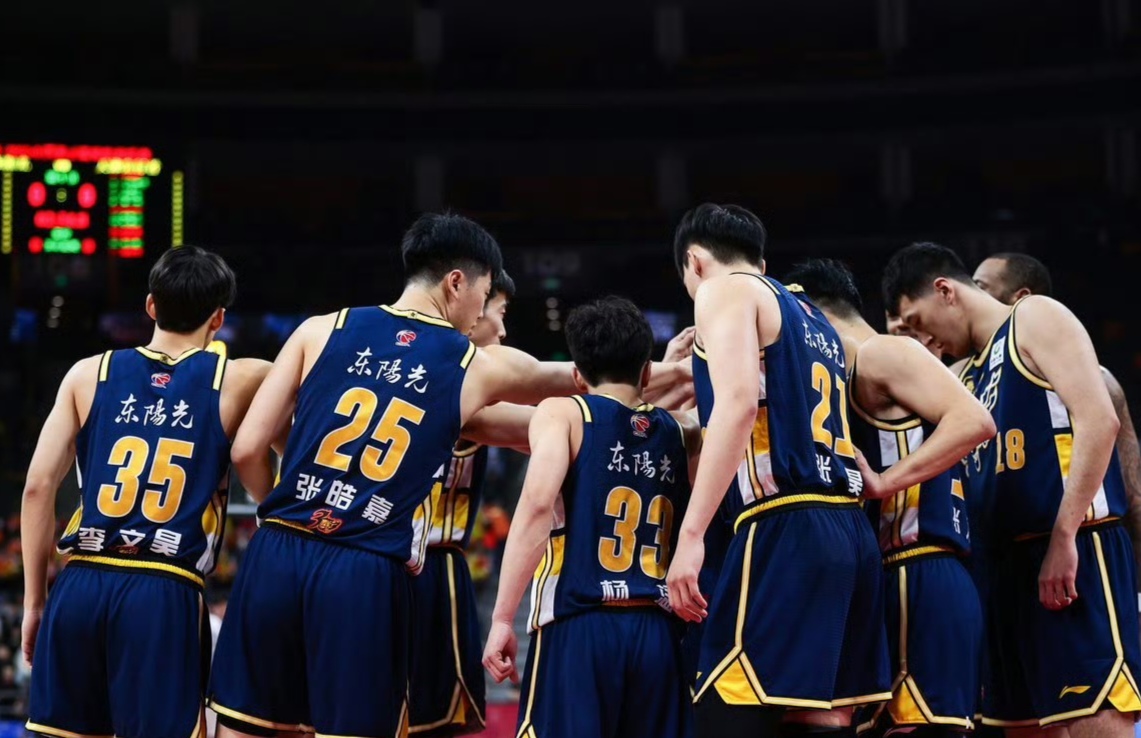 CBA第31轮，广东队85-77广州队，但广东队2名球员表现糟糕 