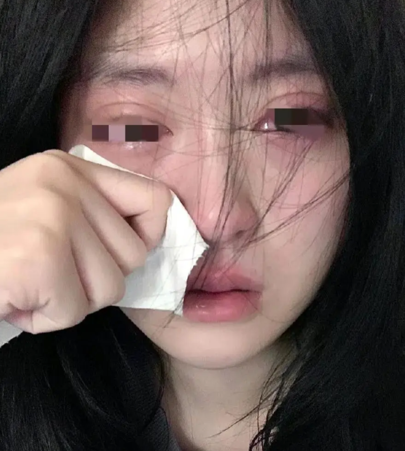 这怕是书念不成了，一个月3000元的生活费，对于我这个女大学生来说，真的是倍感压