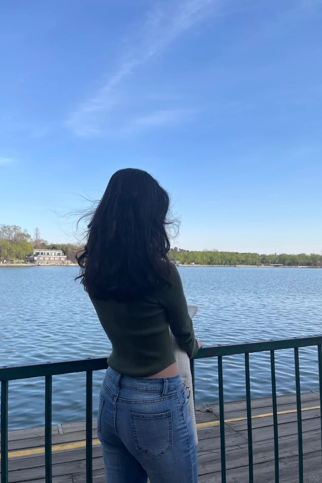 🌿公园二十分钟效应
是真的呀🥰

在北海边坐上一下午的话，感觉一切烦恼都会消