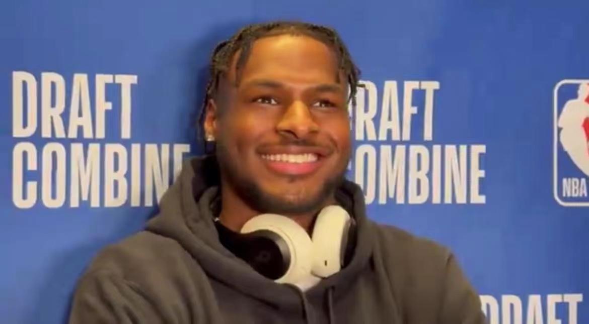 NBA联合试训还在继续进行，詹姆斯的大儿子布朗尼在昨天接球投篮的测试中表现出色，