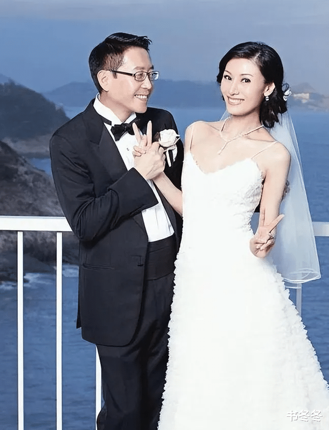 港媒真的猛啊！报道黄晓明叶柯恋情，他敢写我都不敢念（黄晓明前女友胡可）-第7张图片-九妖电影