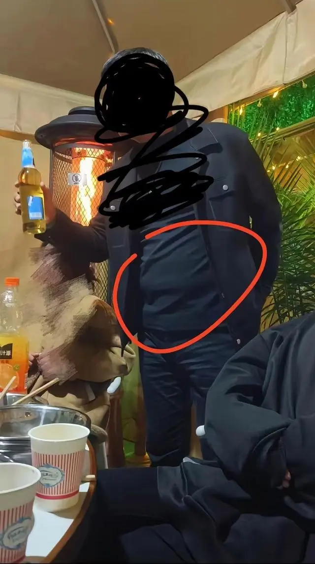 21岁女收银员不愿潜规则，老板感叹“白提拔你”后被闪辞