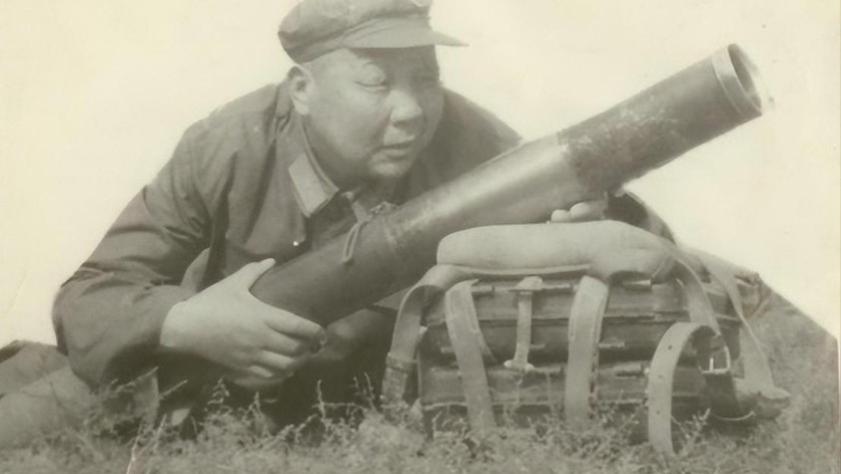 他既不识字更不会带兵，55年竟凭绝活成为开国将军，毛主席都夸他