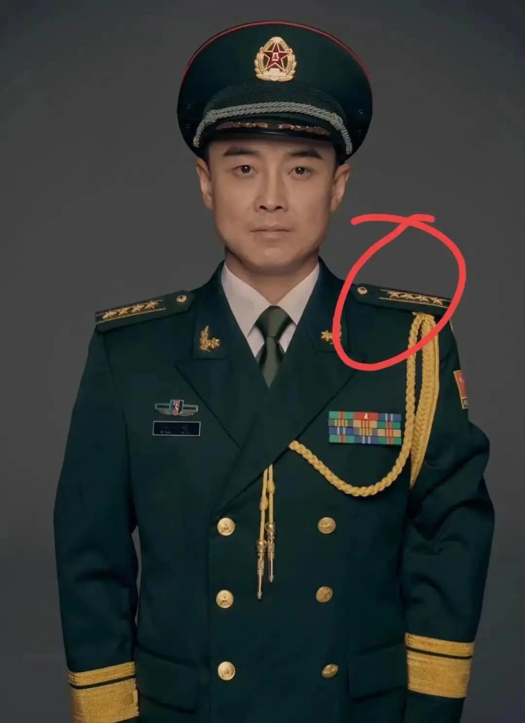 他竟然是军人！ 打乒乓球竟然授这么高的衔…