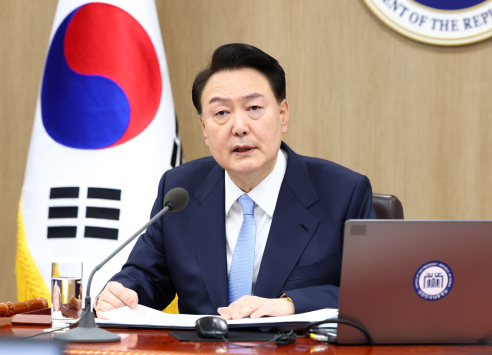 实属罕见！尹锡悦被批捕，为韩国首个任期内，面临逮捕调查的总统