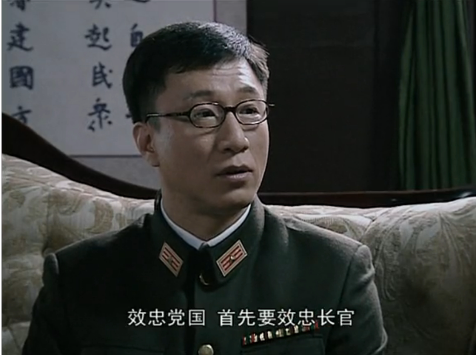 那年，导演要拍《潜伏》时，想要找辛柏青饰演男主角，可辛柏青因老婆待产而拒绝，没想