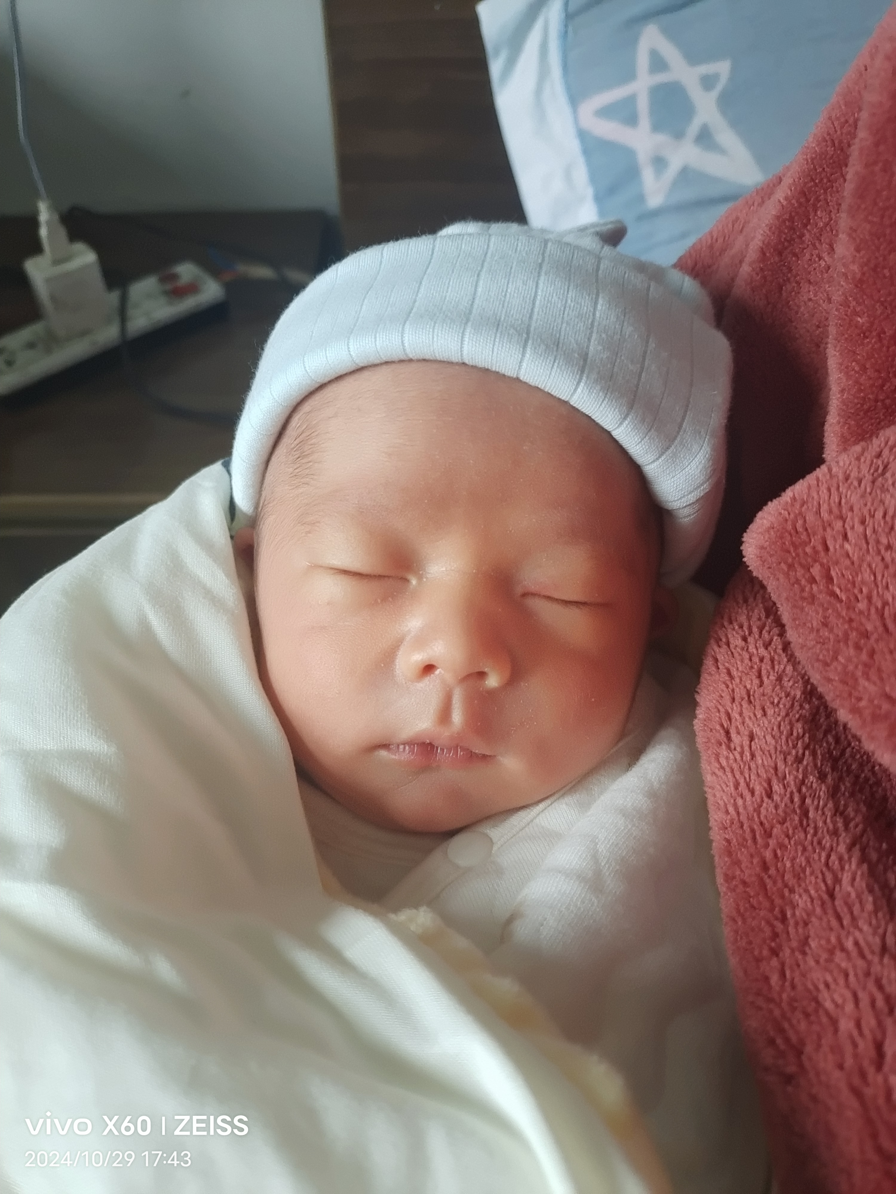 幼小的你，第一次踏进这个家门