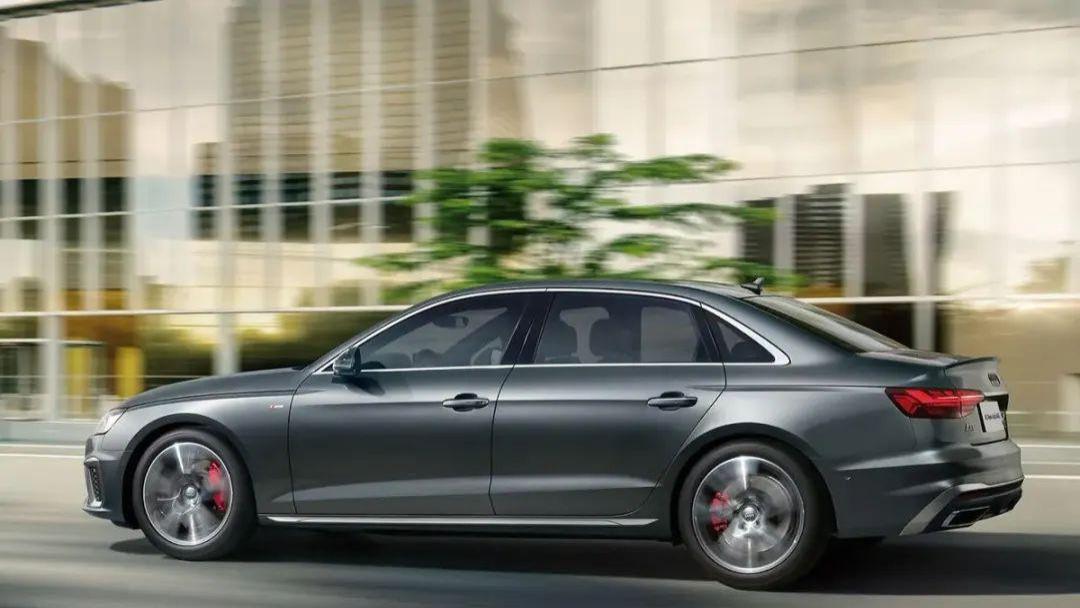 “爆款潜质”直接拉满，奥迪A4L精英人士的理想之选