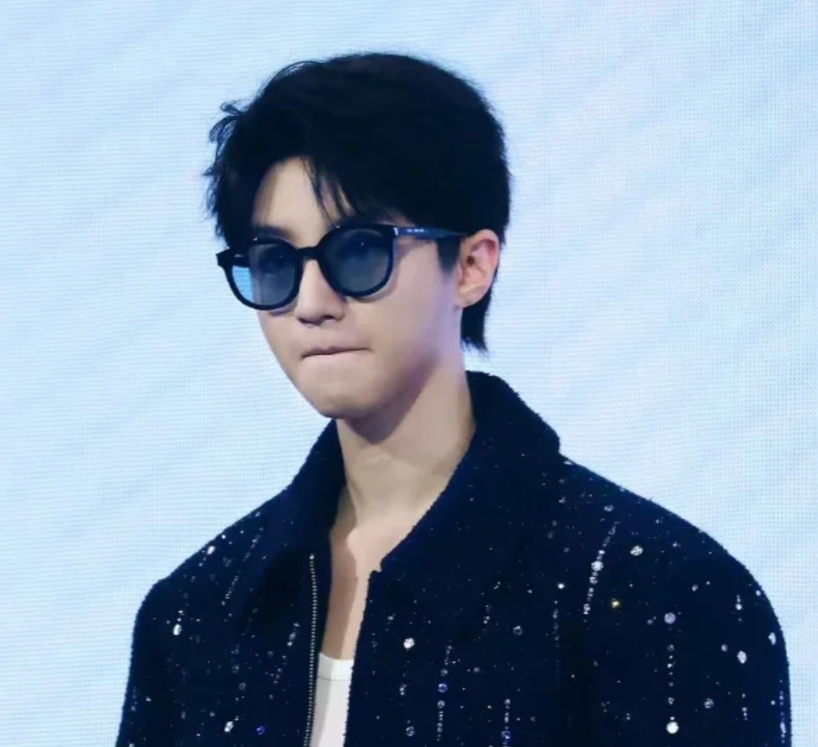 王俊凯发胖引热议！网友：去健身房吃饭了吧