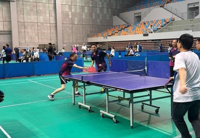 喜报！商丘12岁女孩勇夺乒乓球世青赛冠军