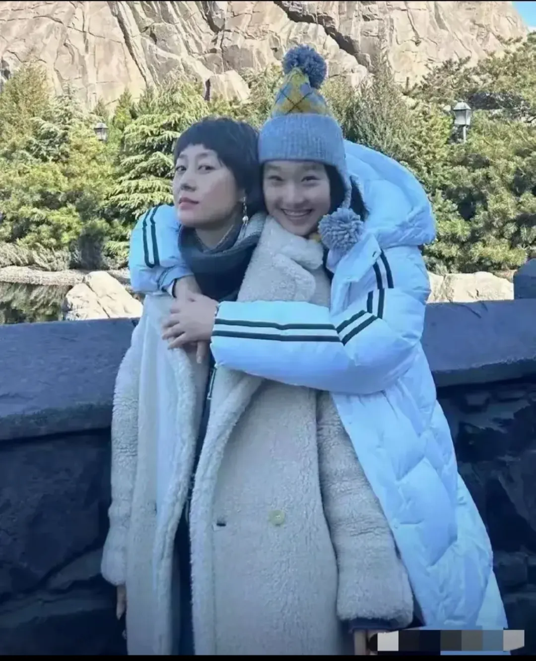 马伊琍的女儿，看起来比妈妈漂亮，她真是专挑有点长的。