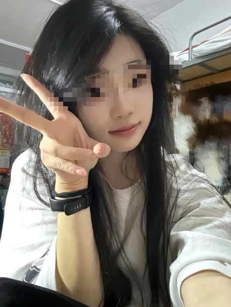 15日下午，小赵的婶婶王女士告诉新黄河记者，网友们的爆料内容属实。

王女士还表