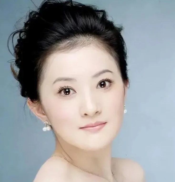 金铭：9岁走红，18岁考进北大，至今未婚