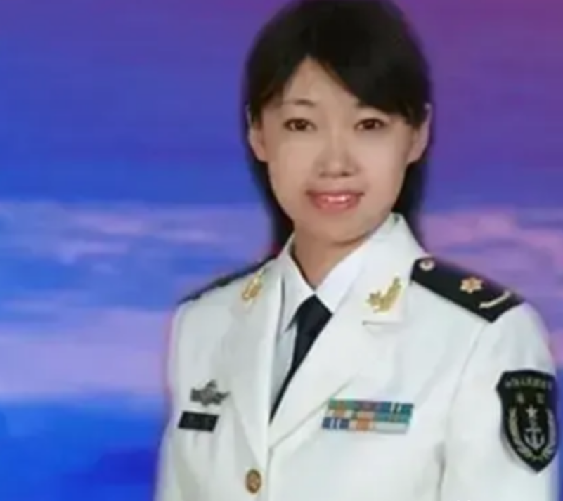 2002年的一次报道，令众人得知她究竟为我国付出了多少，曾连续在办公室睡了五个月