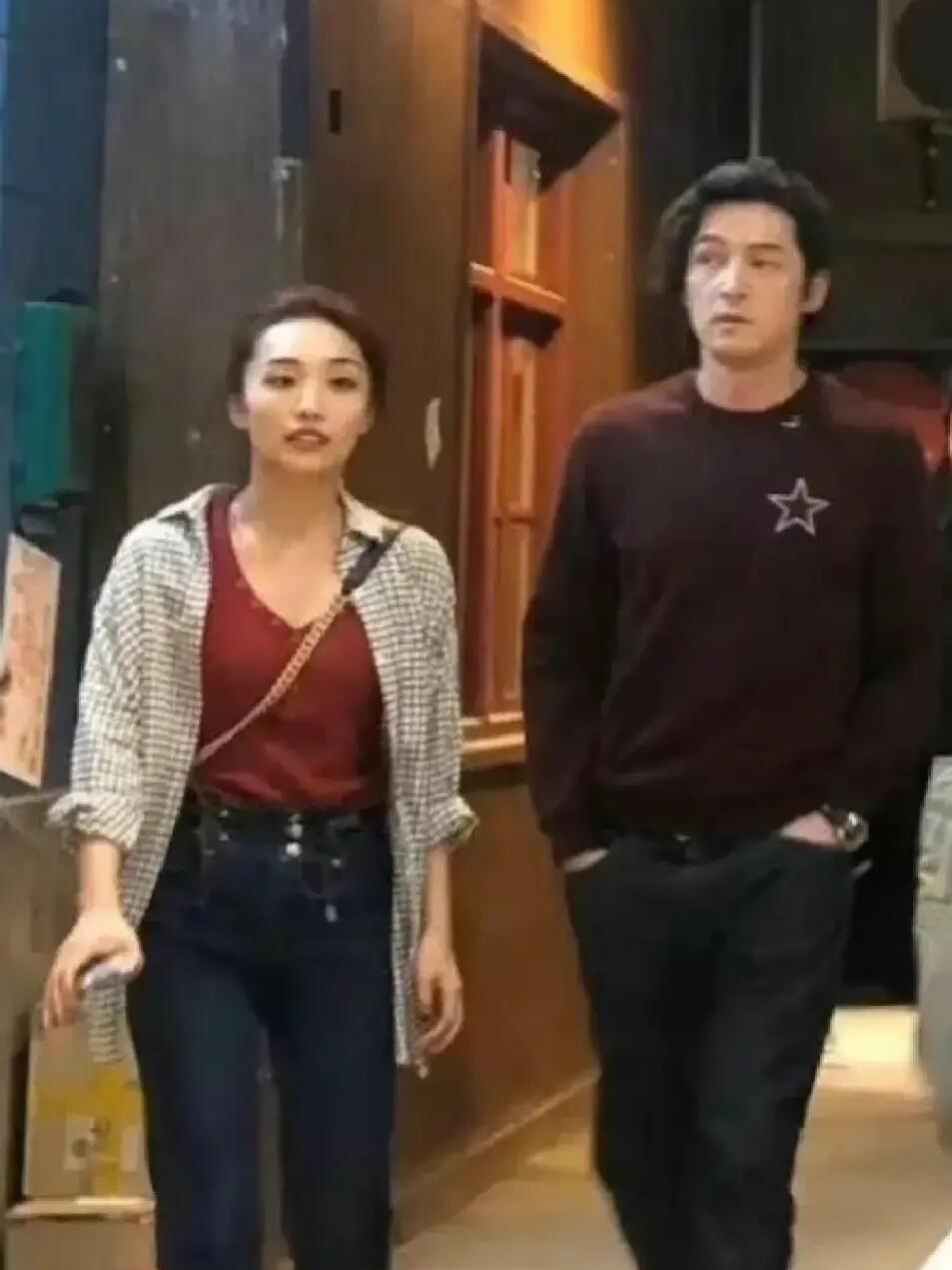 胡歌与妻子同框看起来真的很般配