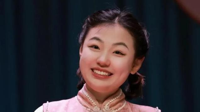 相声界10大美女演员，冯巩门下独占三席，榜二身家超20亿！