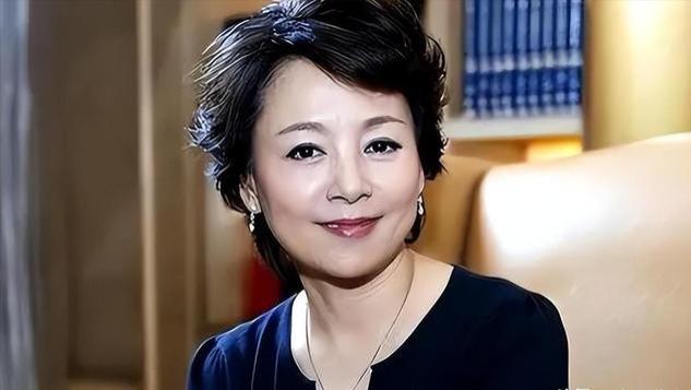 张瑜67岁独居潇洒，前夫张建亚73岁再婚幸福，人生岔路竟如此