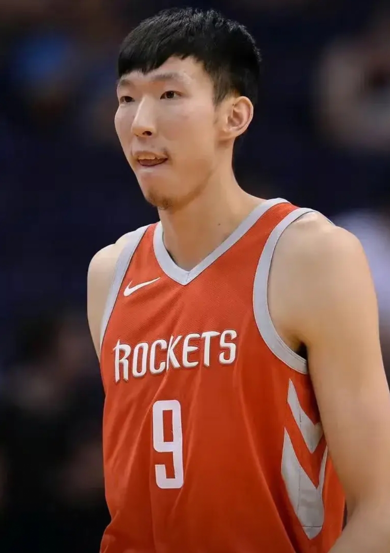 CBA截至目前，本土内线得分前五

1、上海——王哲林——场均17.3分
2、青