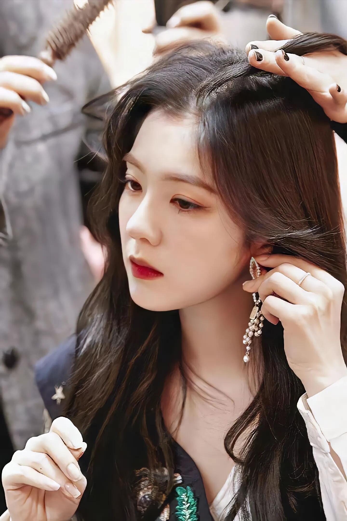 她有种不属于韩国的美，谁懂？