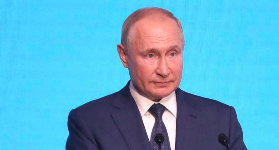 还真就被普京说对了：美国对中俄海军的态度，可谓天上地下的差别。

美国对于中俄海