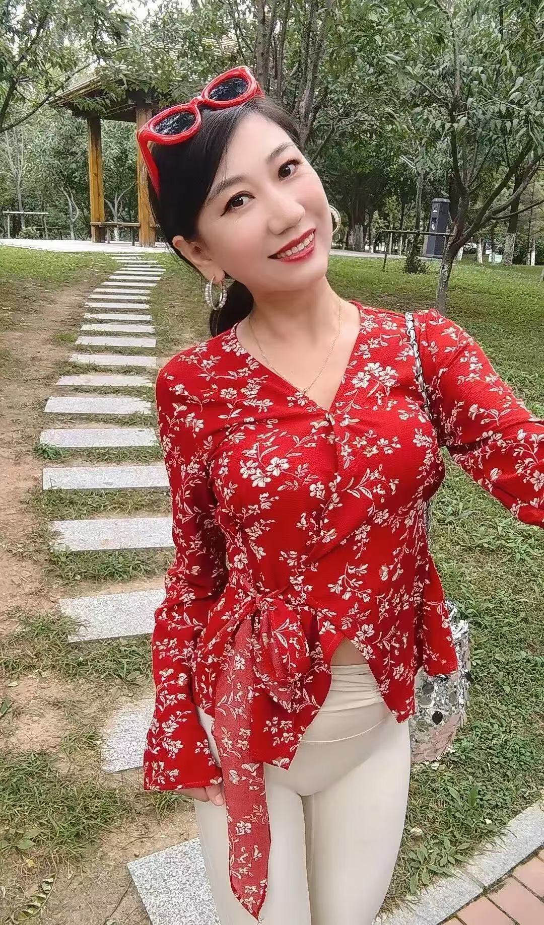 老公说我这么穿显老哈哈哈哈