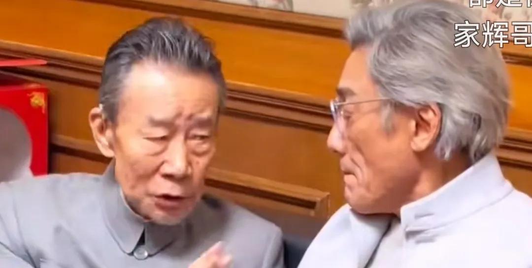 惊爆！听说梁家辉在春晚后台哭了3次，究竟为啥？快来看看！
据了解，梁家辉这次做客