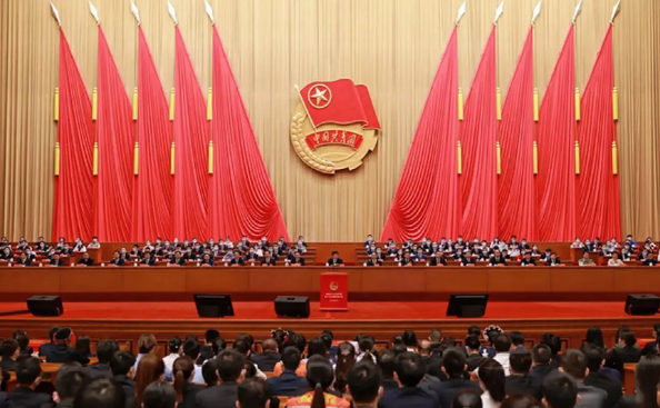 惊喜！有一专家竟提出超棒建议：让小学初中高中教育回归原来的九年制义务教育！

第