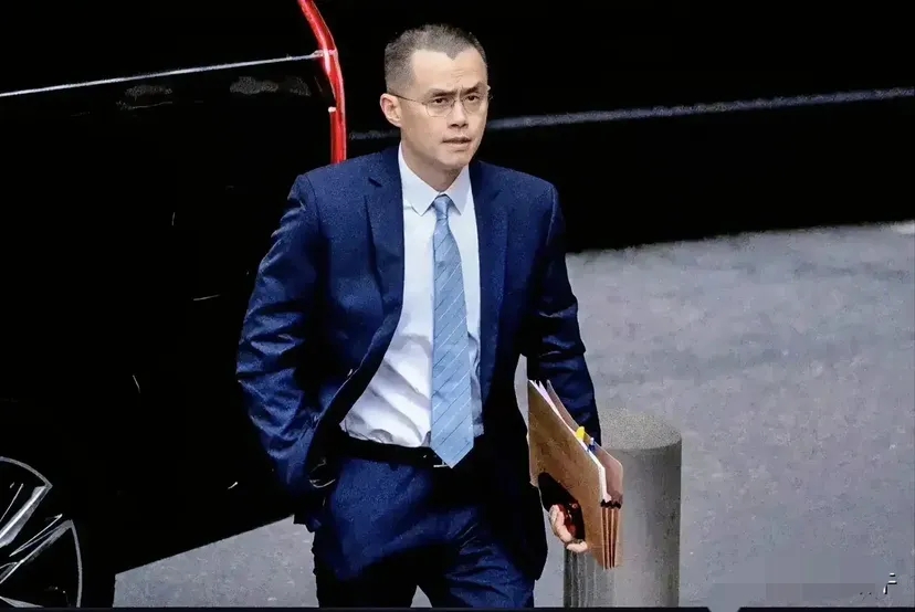 美国欺人太甚！
这是专门欺负华人吗？罚了赵长鹏531亿美元，还没收了护照，限制其