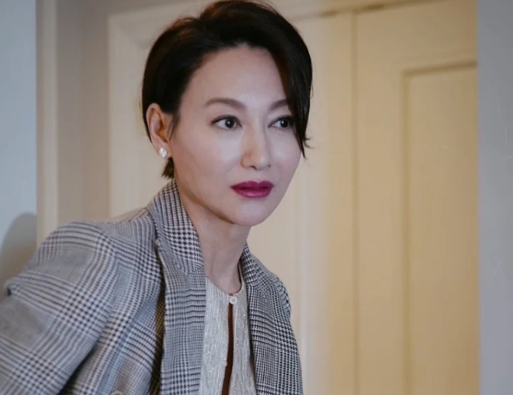 惠英红：以戏为梦，渴望新本子的炽热之心